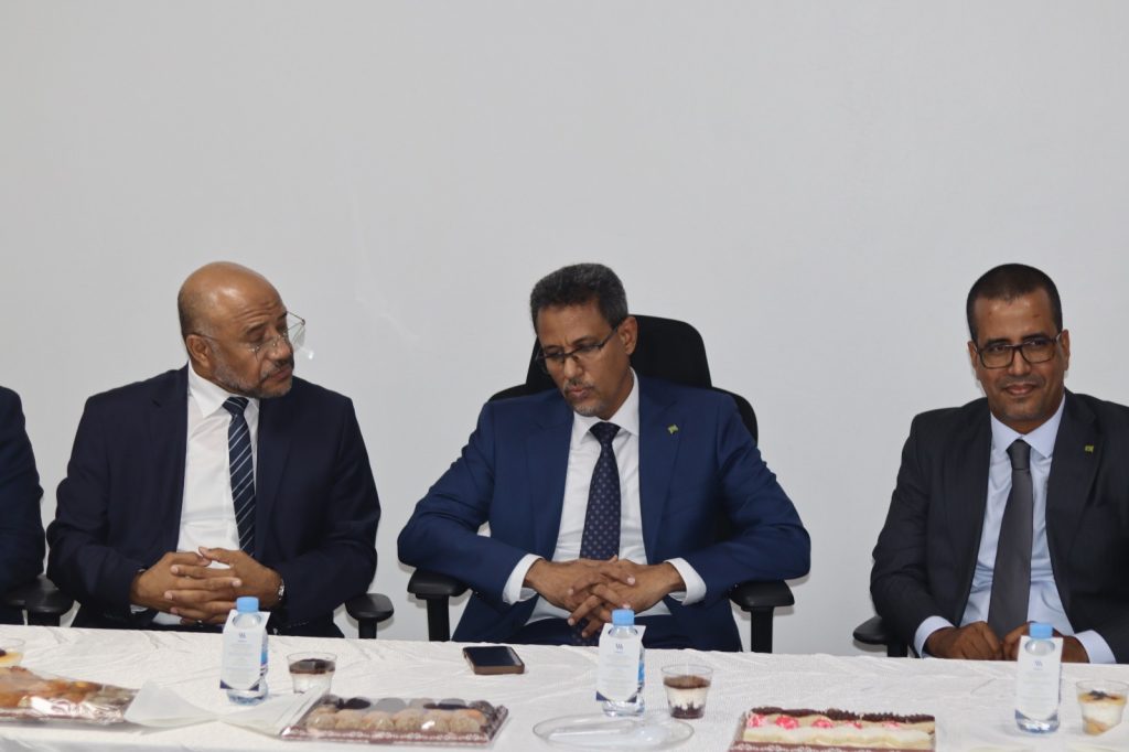 صوملك تودع خبير الطاقة الشيخ عبد الله سعيد بحفاوة و اعتراف بالجميل